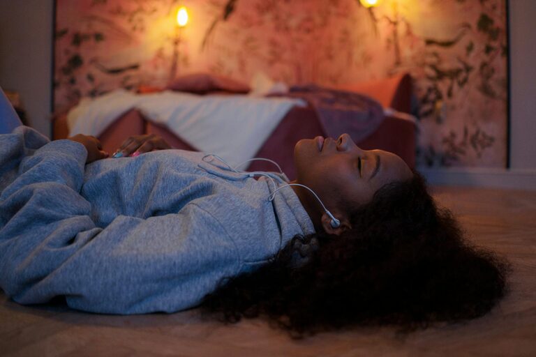 How to Create a Relaxing Playlist for Peaceful Evenings